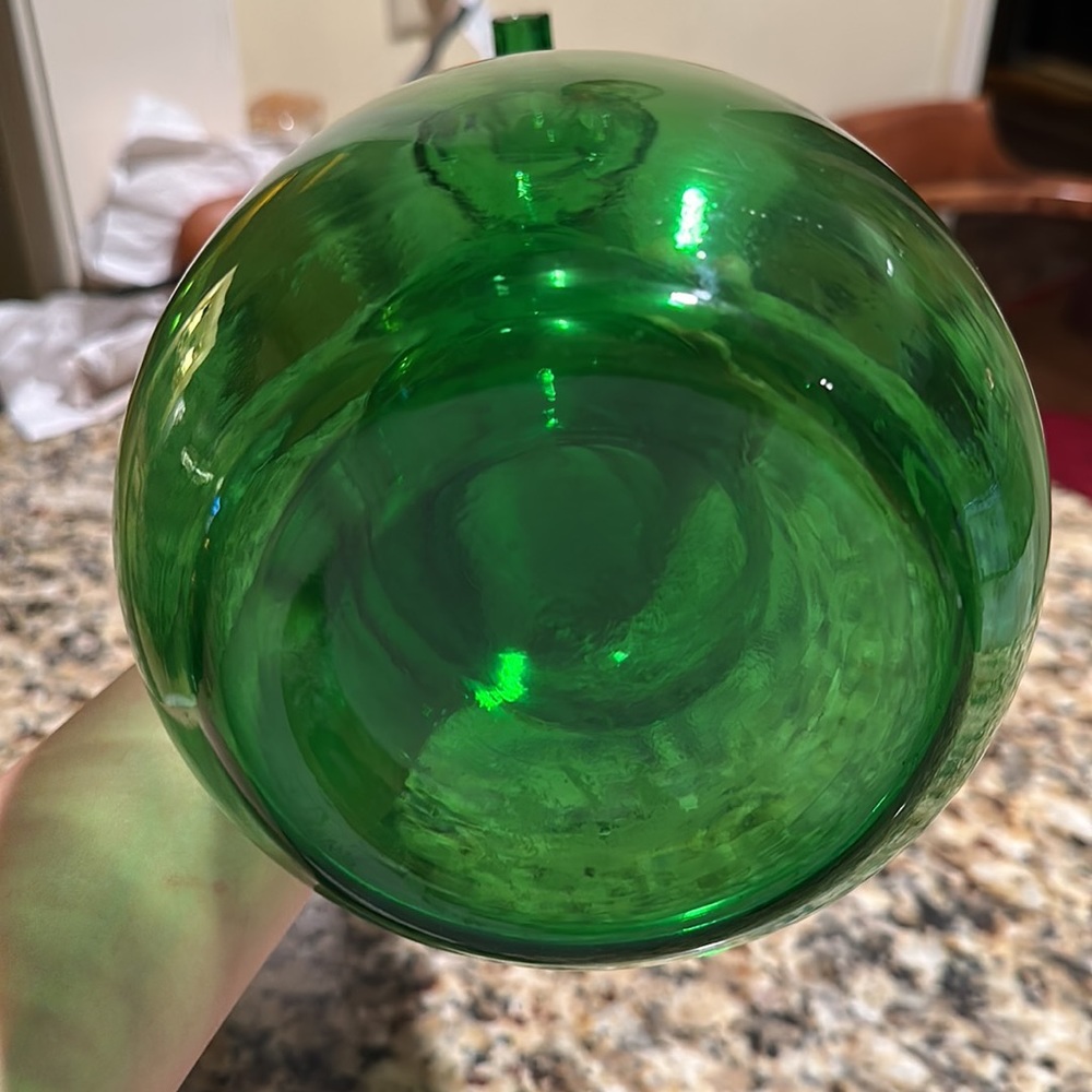Vintage Hand Blown Italian green glass - Picture 8 of 9